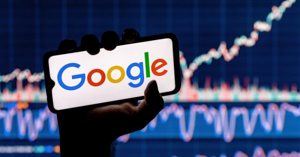 Google объявляет наступление «эры Близнецов»: доходы растут на 15%