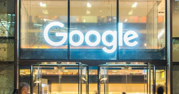 Поиск Google переживает спад в Великобритании, пользователи выражают низкое доверие к искусственному интеллекту