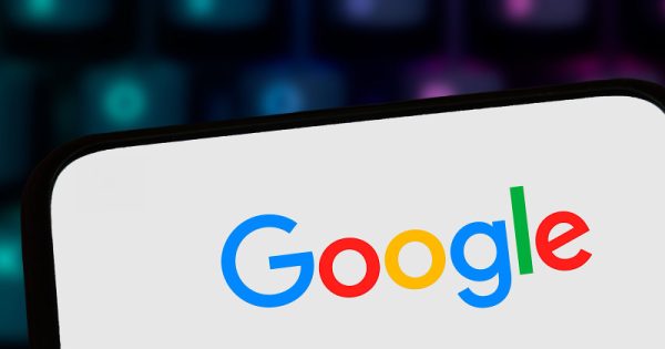 Google защищает меры по борьбе с паразитами SEO, поскольку ЕС начинает расследование